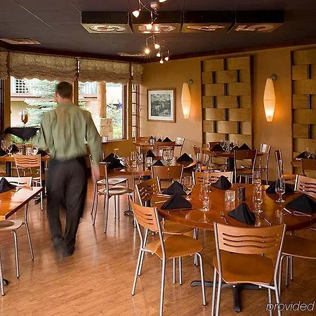Inn At Lost Creek 